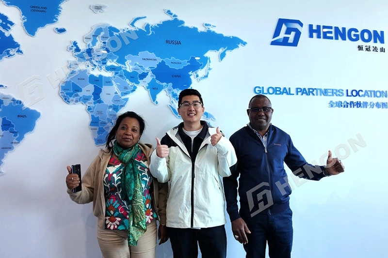 Un client réunionnais visite Hengon pour discuter de l'installation et des projets futurs Un client réunionnais visite Hengon pour discuter de l'installation et des projets futurs