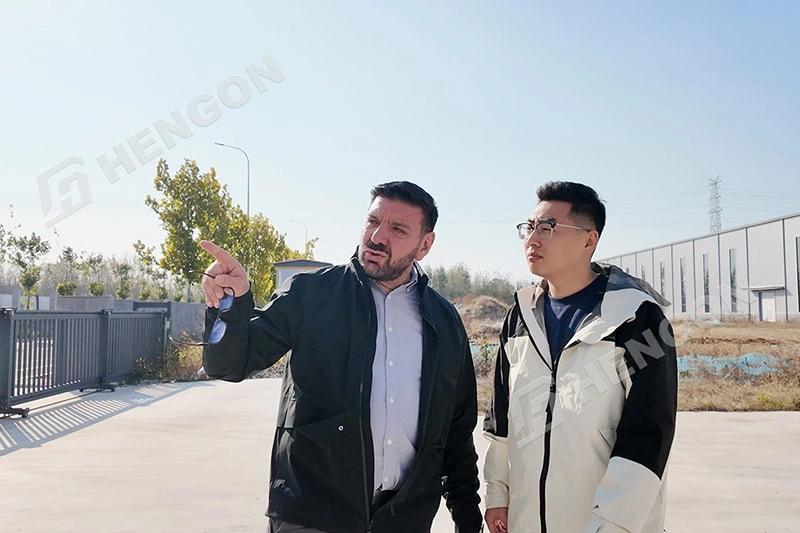 Un client grec visite Hengon pour discuter du projet et d'une future coopération Un client grec visite Hengon pour discuter du projet et d'une future coopération